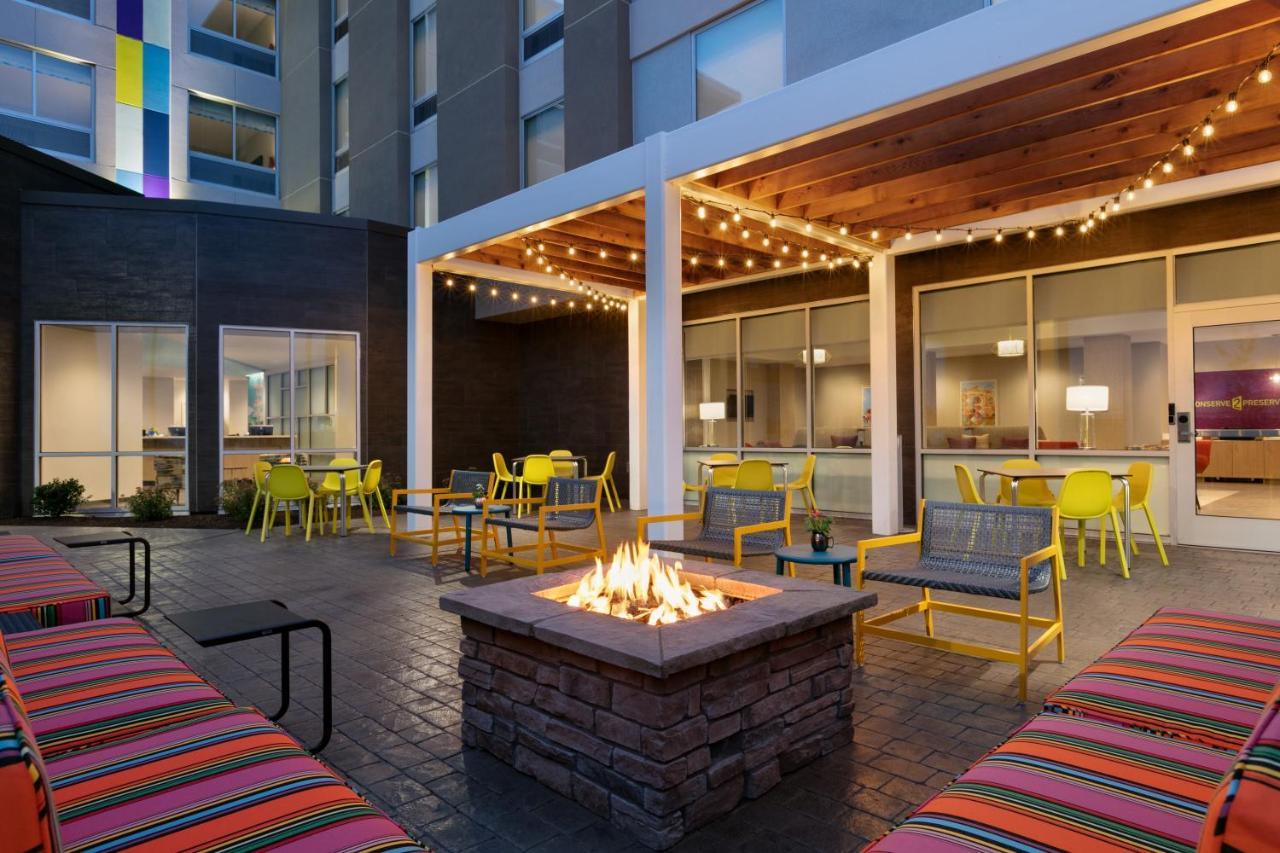Tru By Hilton Easton Hotel Exterior photo