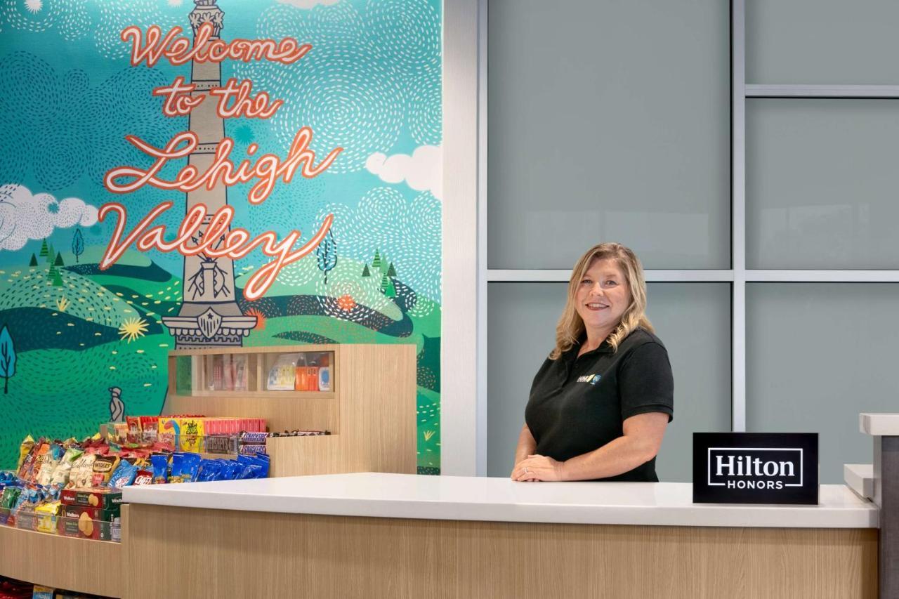 Tru By Hilton Easton Hotel Exterior photo